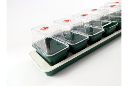 Anzuchtkasten mit 7 Mini - Gewächshäusern - Beheizt