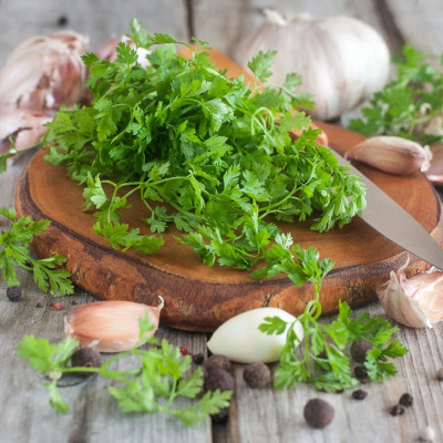 Organic chervil
