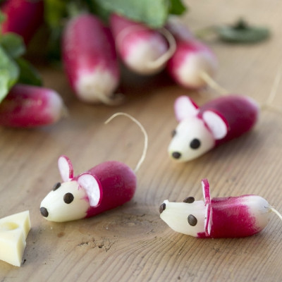 Organic Radishes - French Breakfast