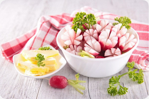 Organic Radishes - French Breakfast