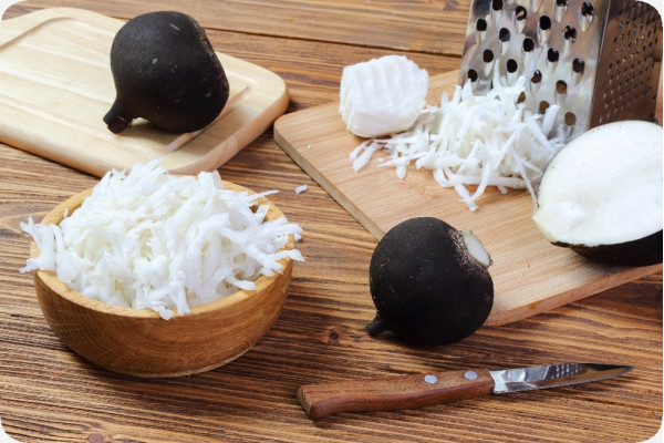 Organic - Black Spanish Radish